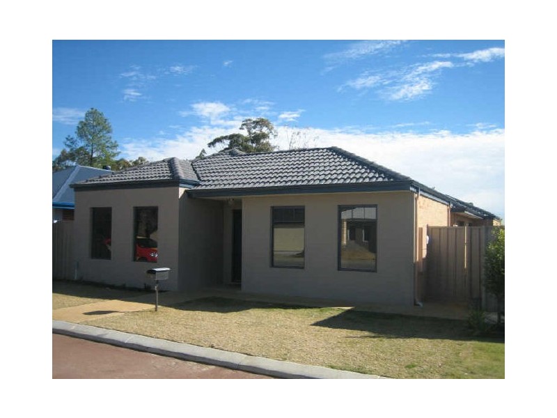9 Daffodil Road, Canning Vale WA 6155