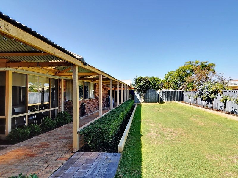 35 Envall Way, Leeming WA 6149