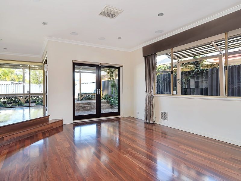 35 Envall Way, Leeming WA 6149