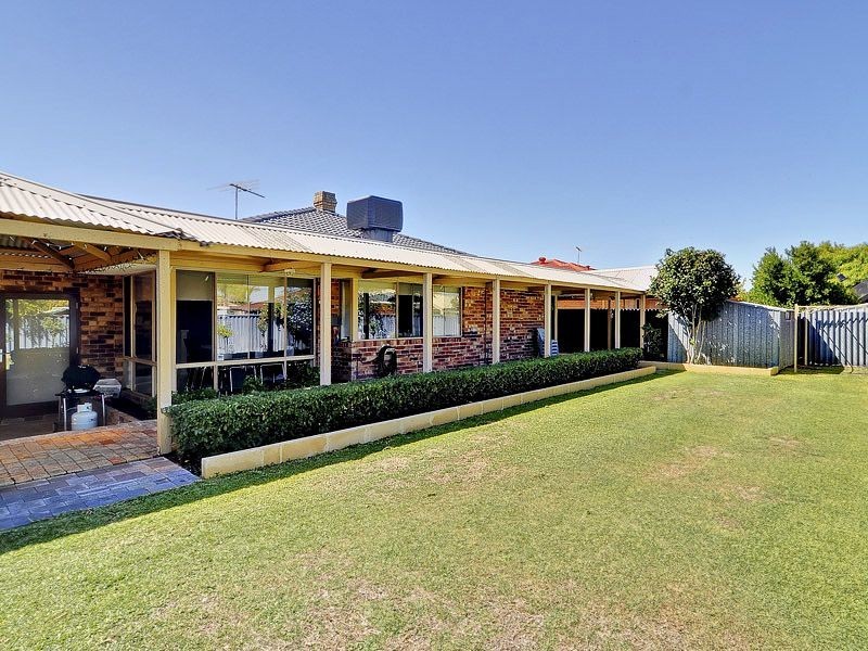 35 Envall Way, Leeming WA 6149