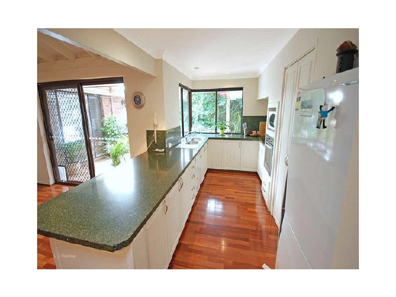 15 Lowrie Grove, Leeming WA 6149