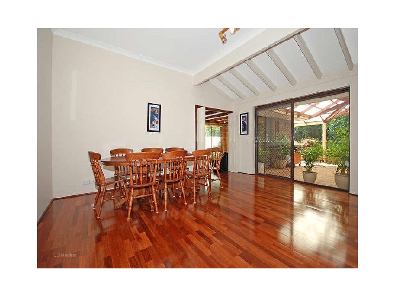 15 Lowrie Grove, Leeming WA 6149