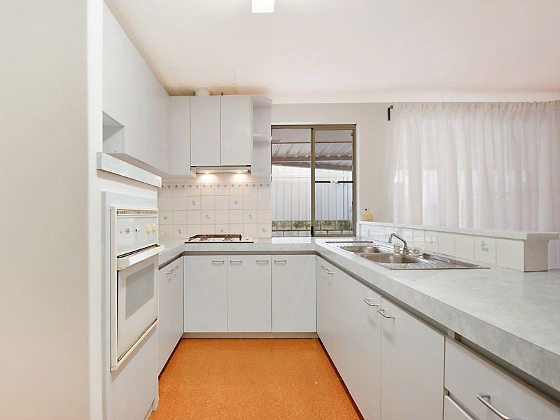 4 Nolin Court, Success WA 6164