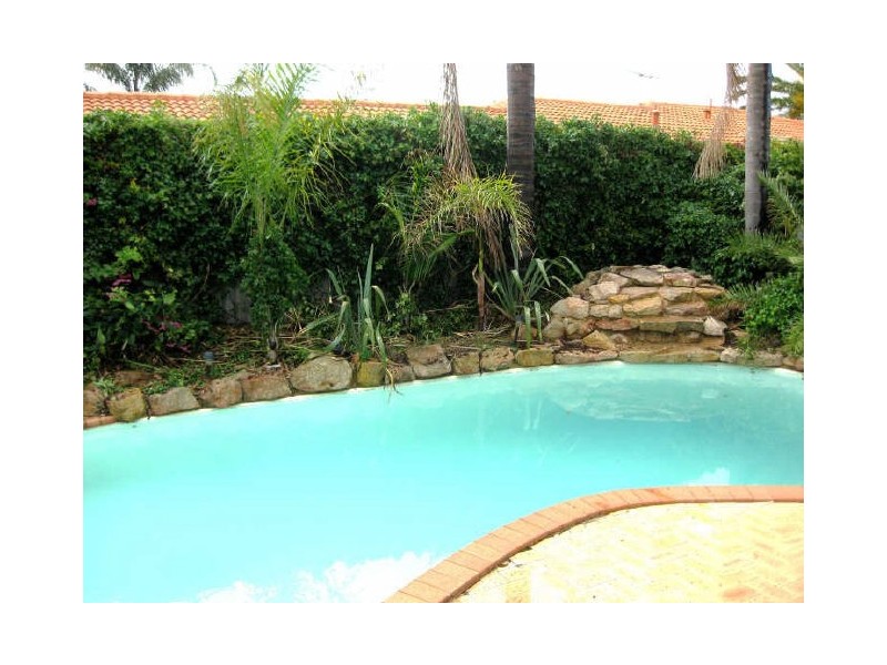 13 Barcombe Way, Leeming WA 6149