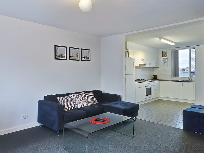 10 Watterton Place, Hamilton Hill WA 6163