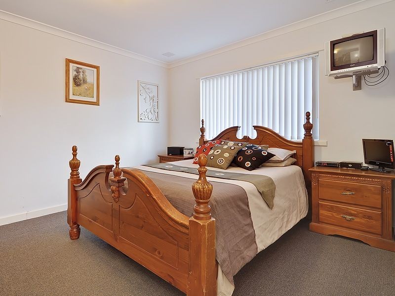 10 Watterton Place, Hamilton Hill WA 6163