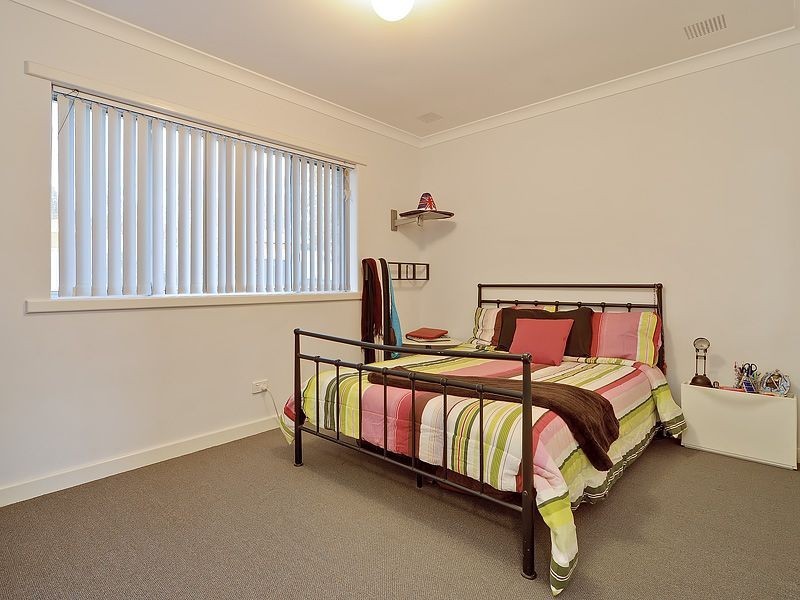 10 Watterton Place, Hamilton Hill WA 6163
