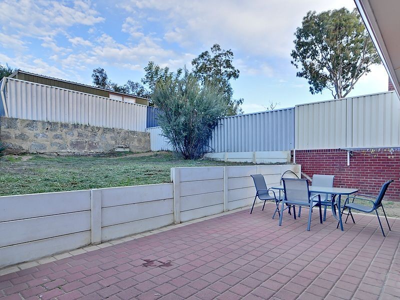 10 Watterton Place, Hamilton Hill WA 6163