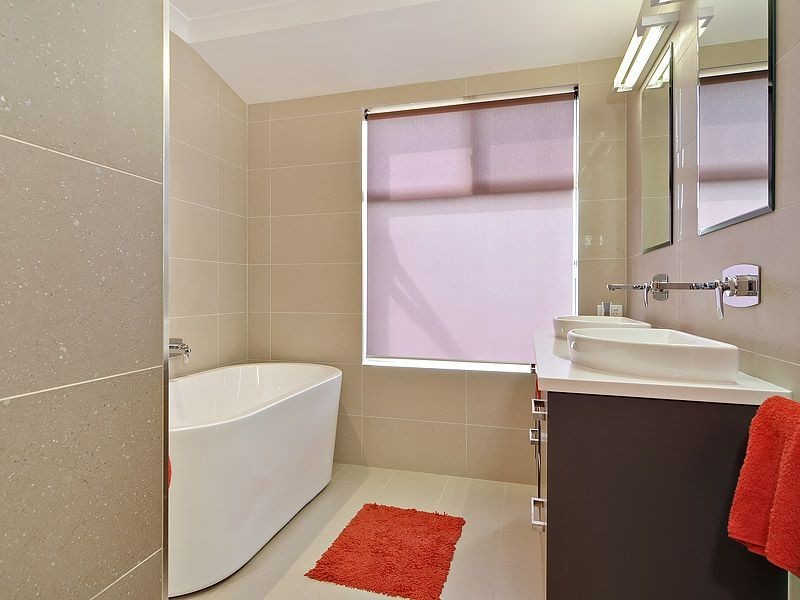 11 Broadbent Loop, Leeming WA 6149