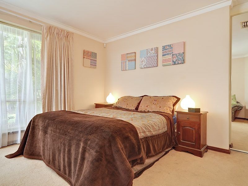 8 Morgan Place, Bibra Lake WA 6163