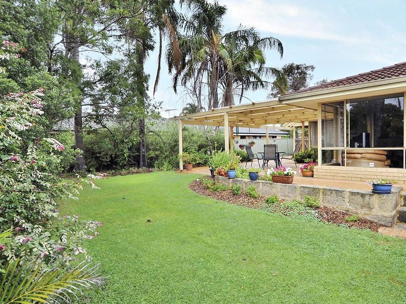 8 Morgan Place, Bibra Lake WA 6163