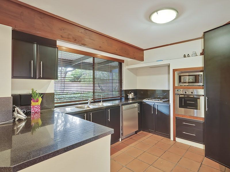 6 Britnall Place, Leeming WA 6149