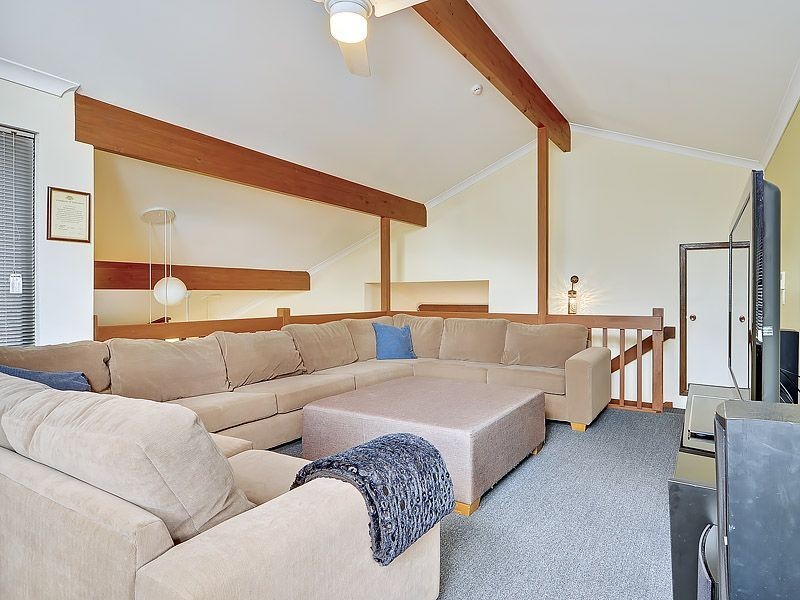 6 Britnall Place, Leeming WA 6149