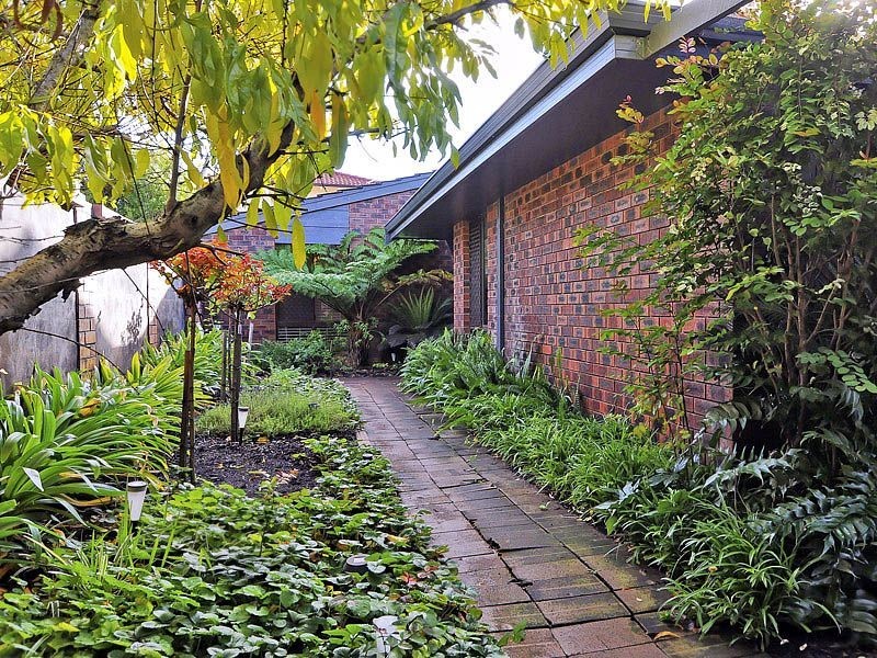 6 Britnall Place, Leeming WA 6149