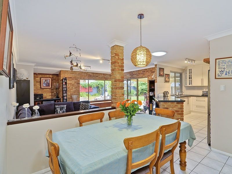 25 Westall Terrace, Leeming WA 6149