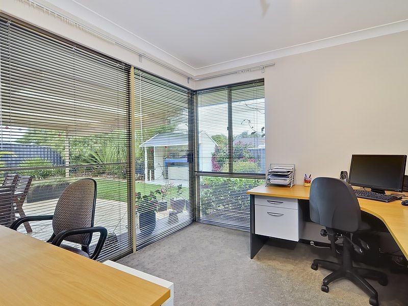 25 Westall Terrace, Leeming WA 6149