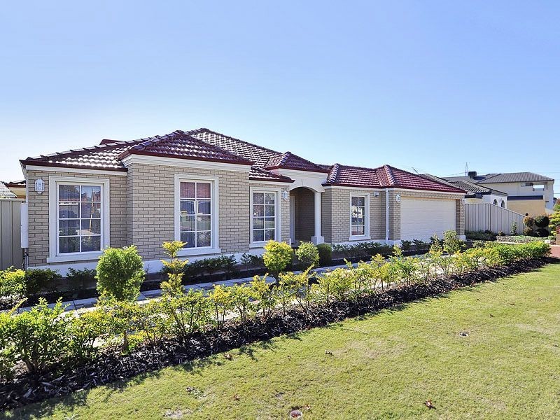 40 Peterborough Circle, North Lake WA 6163