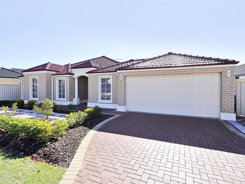 40 Peterborough Circle, North Lake WA 6163