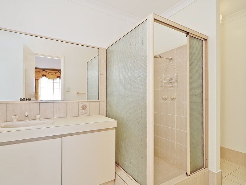 17 Sierra Chase, Leeming WA 6149