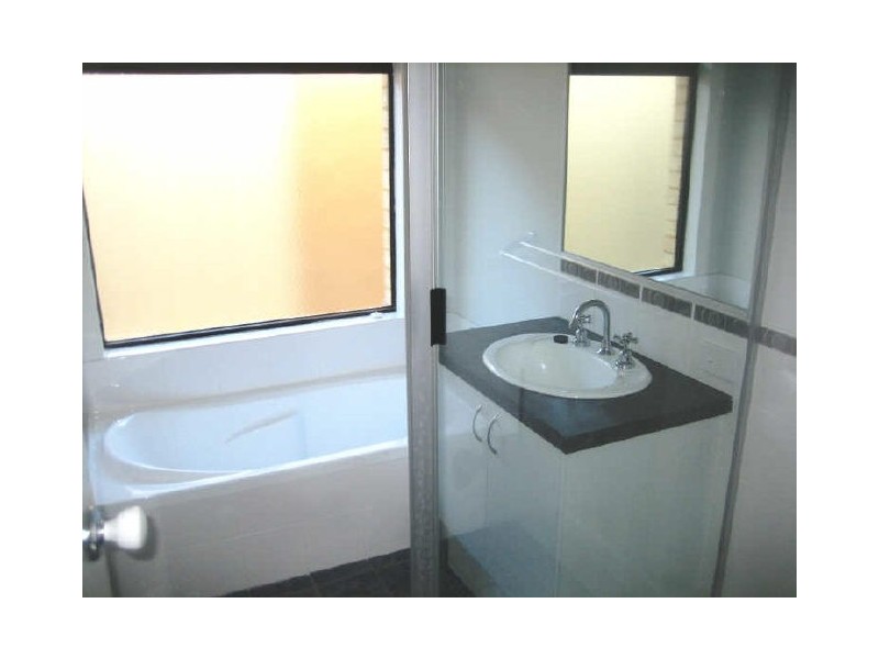 16A Tarwhine Close, South Lake WA 6164