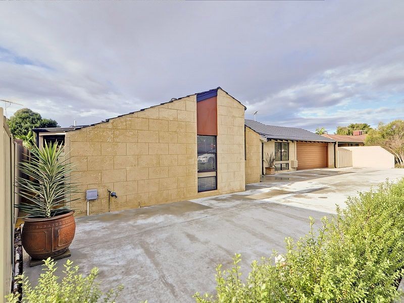 9 Gracechurch Crescent, Leeming WA 6149