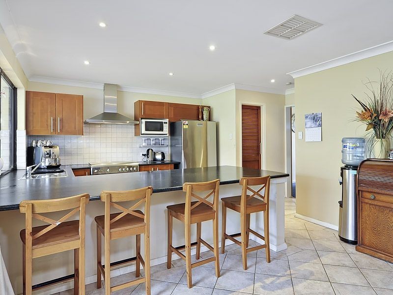 9 Gracechurch Crescent, Leeming WA 6149