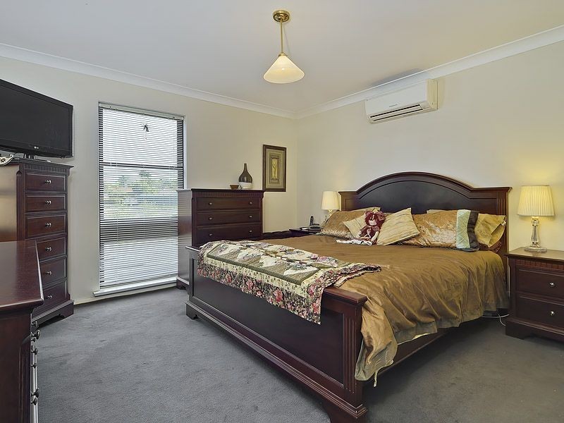 9 Gracechurch Crescent, Leeming WA 6149