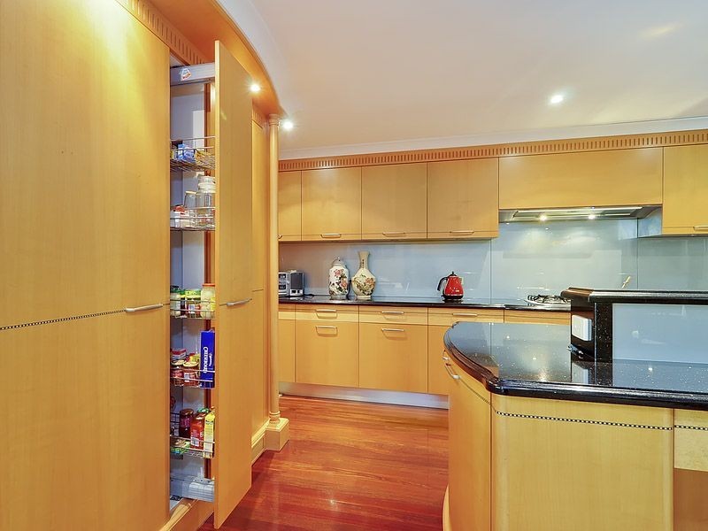 31 Houghton Way, Winthrop WA 6150