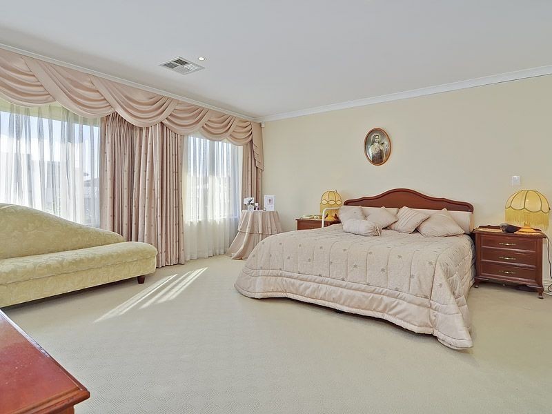 31 Houghton Way, Winthrop WA 6150