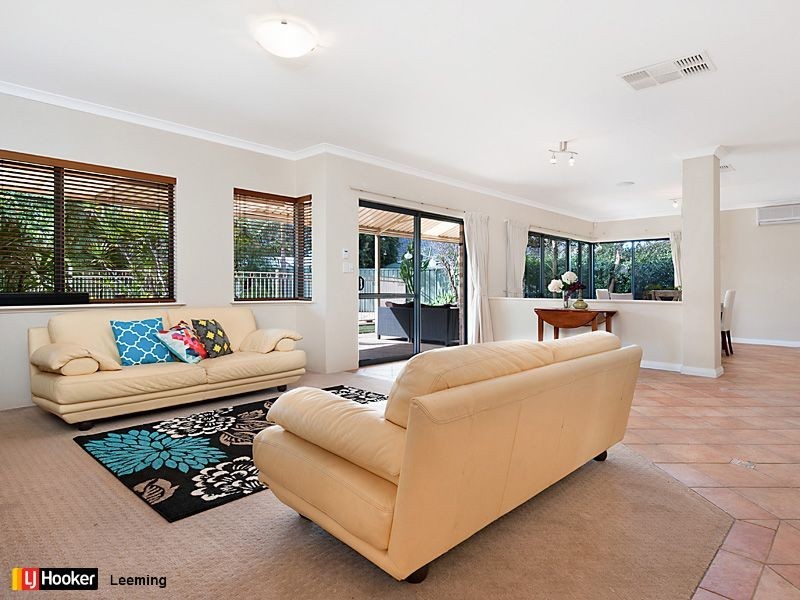 10 Strutt Parkway, Southern River WA 6110