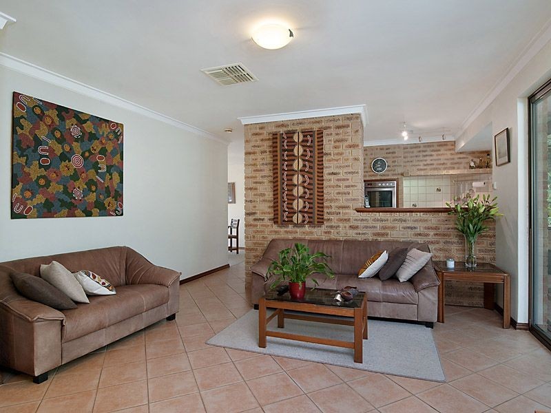 59 Calley Drive, Leeming WA 6149