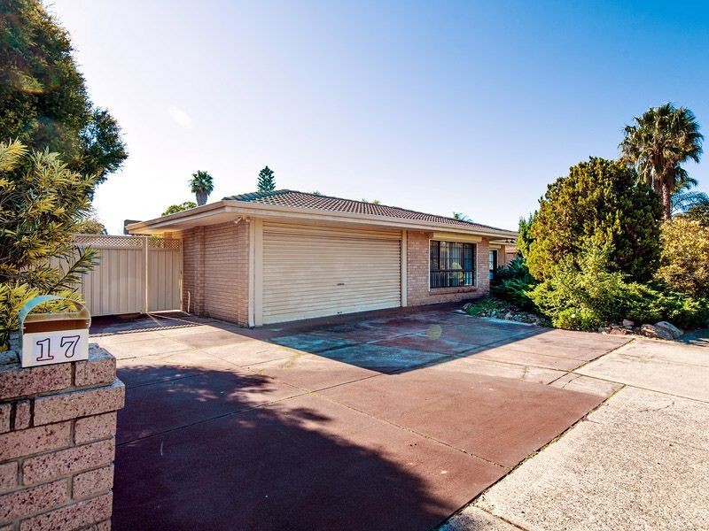 17 Farrington Road, Leeming WA 6149