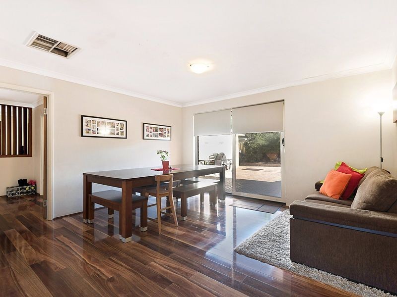 17 Farrington Road, Leeming WA 6149