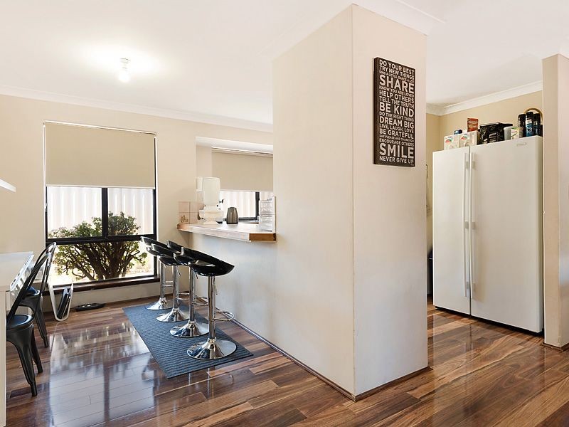 17 Farrington Road, Leeming WA 6149