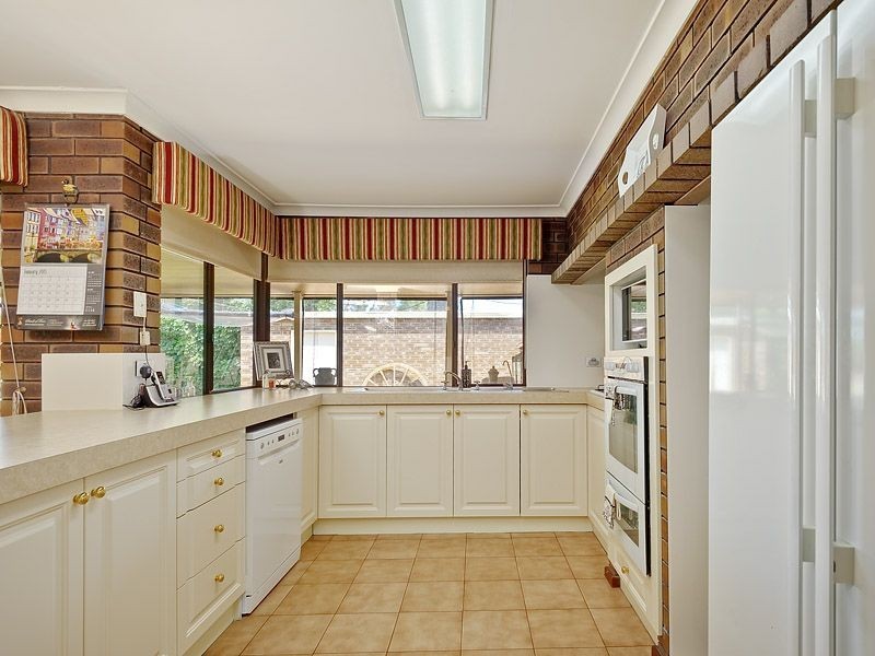 6 Faull Close, Leeming WA 6149