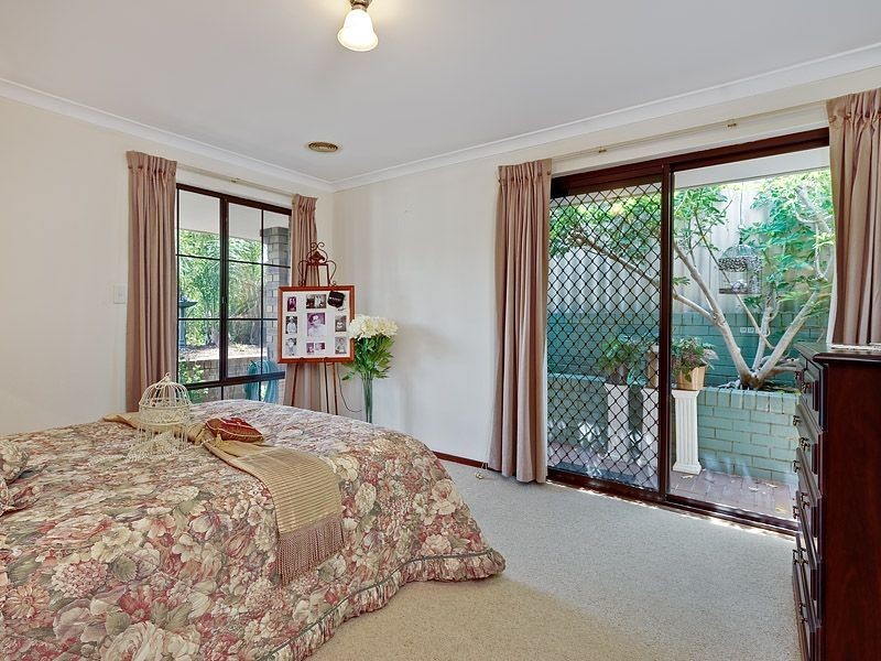 6 Faull Close, Leeming WA 6149