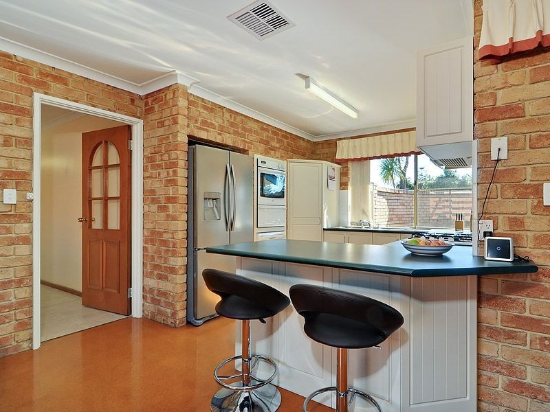 24 Harrington Crescent, Leeming WA 6149