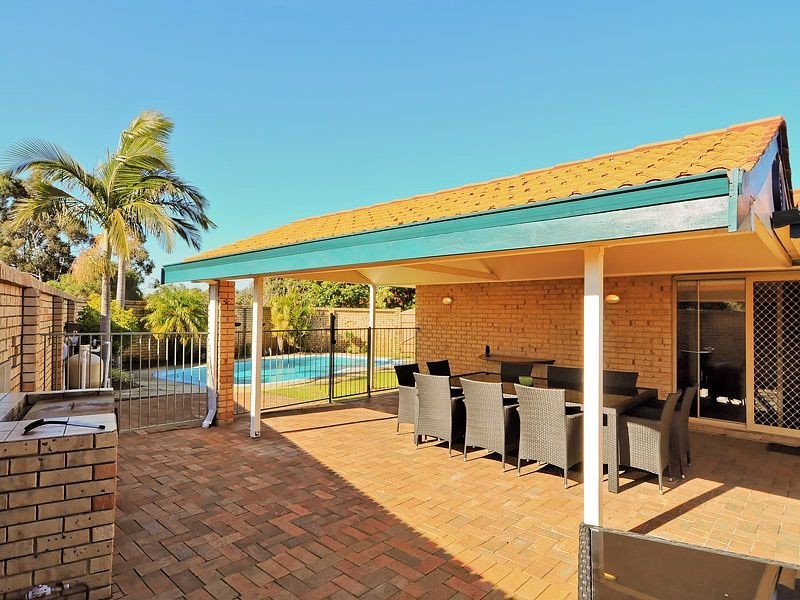 24 Harrington Crescent, Leeming WA 6149