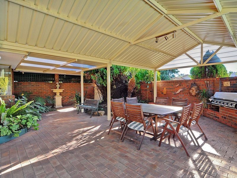 1 Bagot Court, Leeming WA 6149