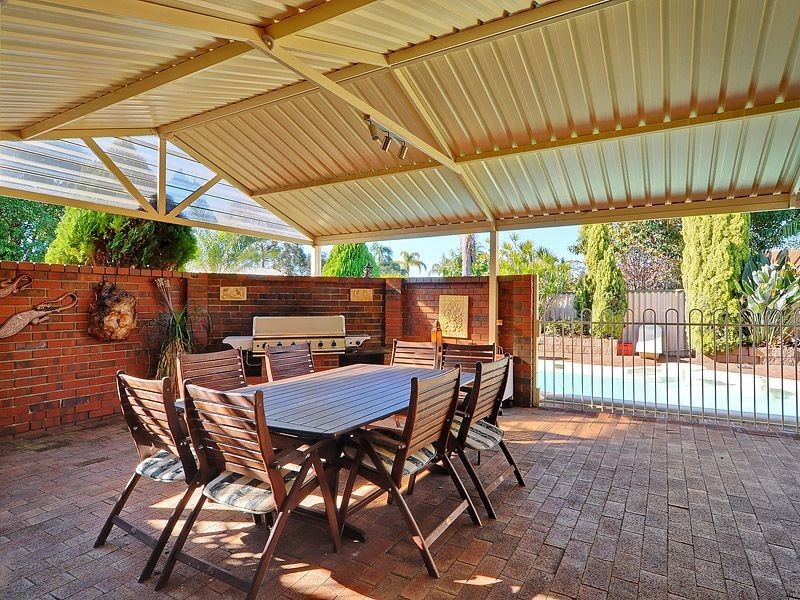 1 Bagot Court, Leeming WA 6149
