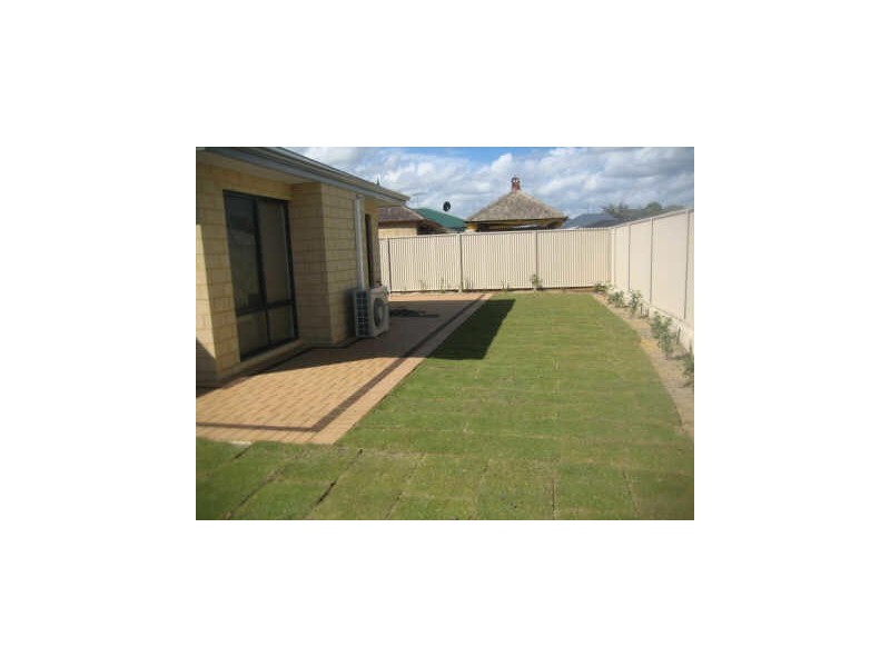 16 Heathcote Way, Bertram WA 6167