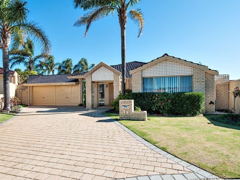 19 Trailridge Turn, Leeming WA 6149