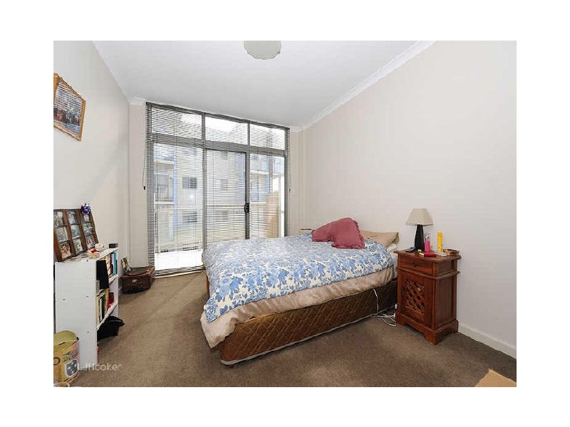 6/5 Ibera Way, Success WA 6164