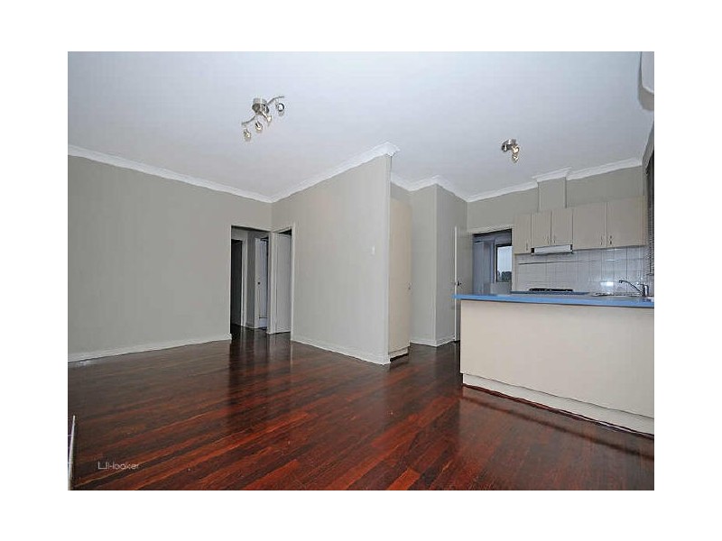 30 Leece Street, Coolbellup WA 6163