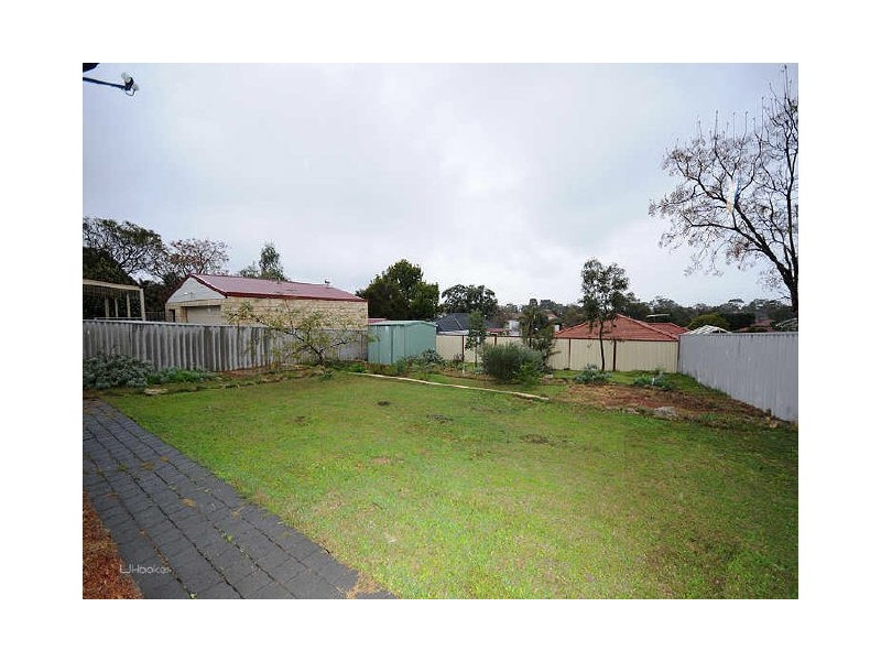 30 Leece Street, Coolbellup WA 6163