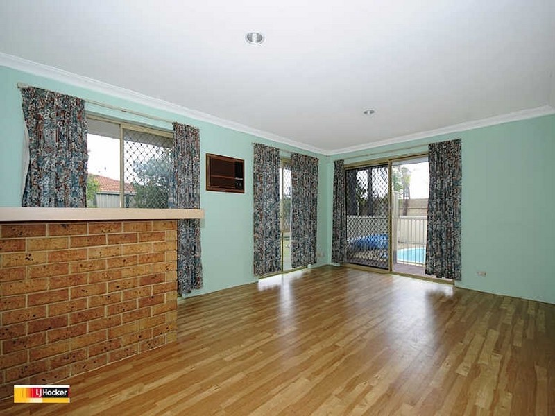 4 Daly Court, Leeming WA 6149