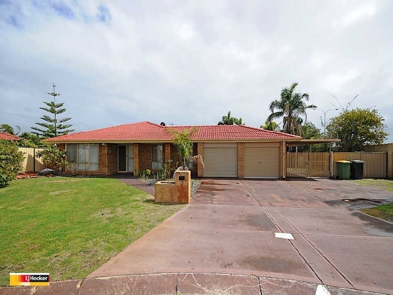 4 Daly Court, Leeming WA 6149