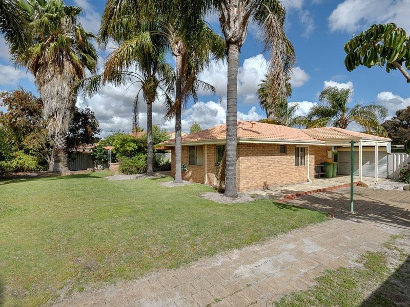 21 Farrington Road, Leeming WA 6149