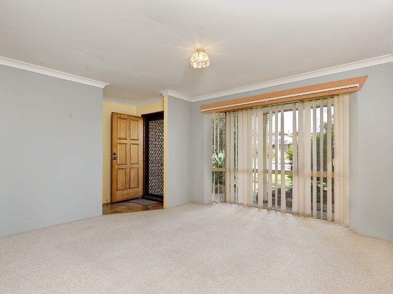 21 Farrington Road, Leeming WA 6149