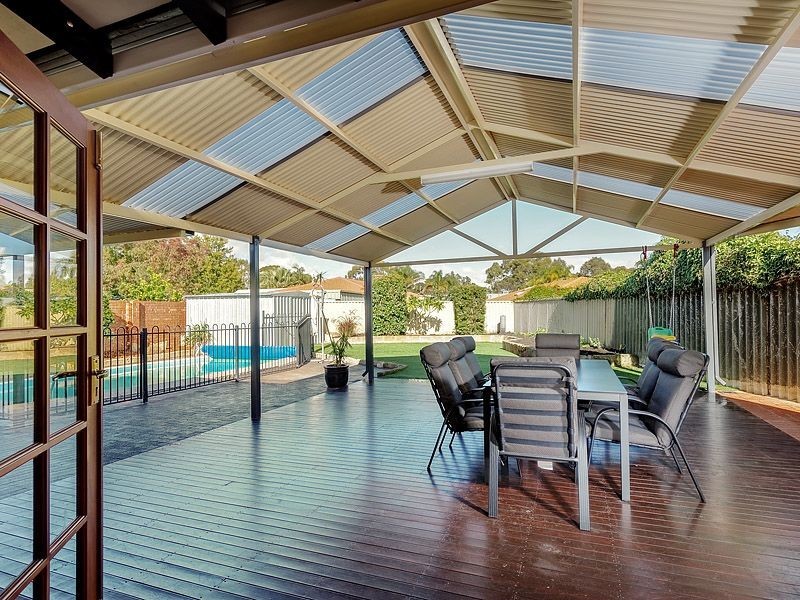 10 Gracechurch Crescent, Leeming WA 6149